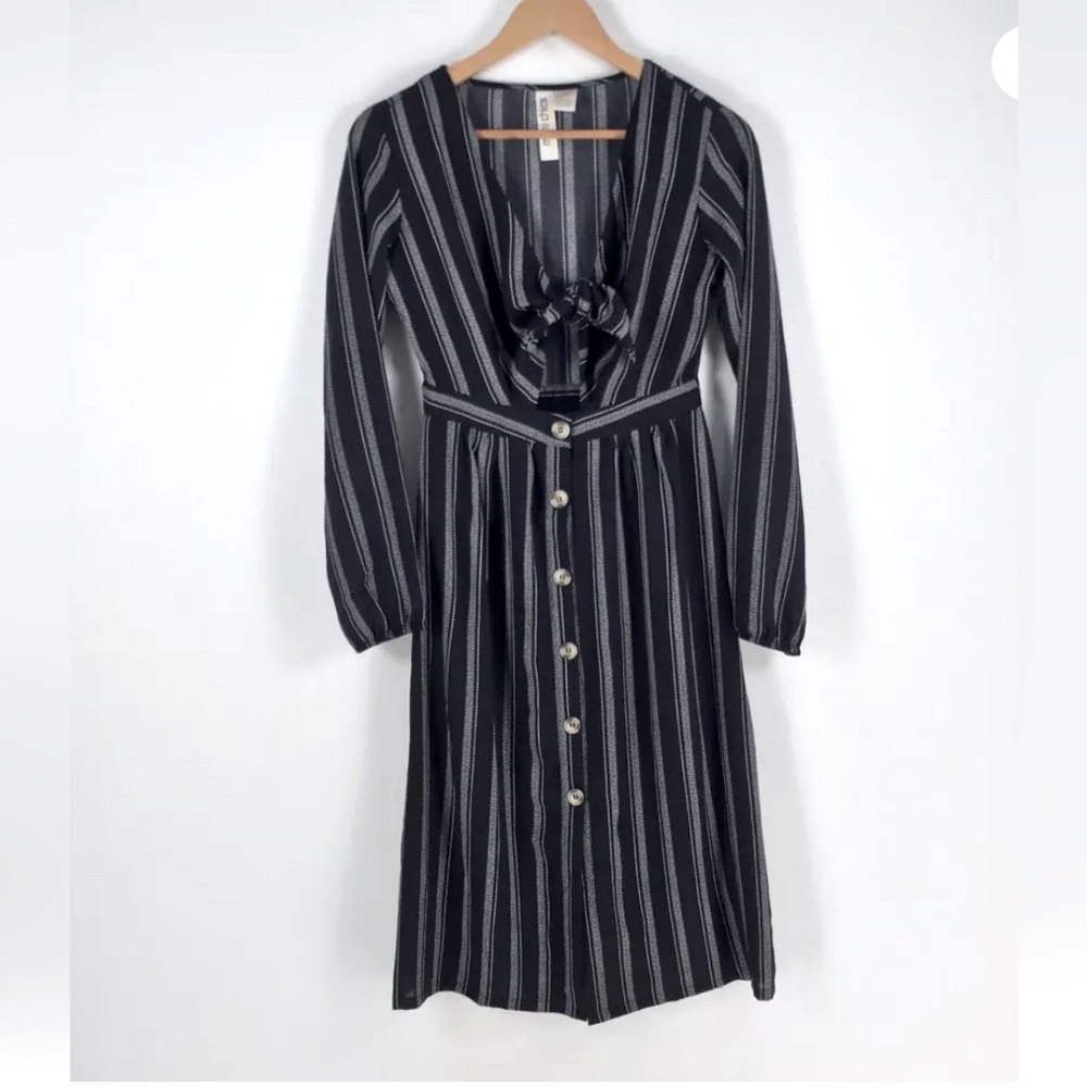 MIMI CHICA V-NECK KEYHOLE FRONT BLACK STRIPED BOHO MIDI DRESS SIZE EXTRA SMALL